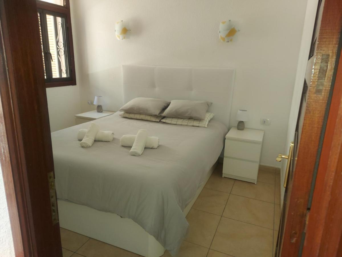 לוס כריסטיאנוס Under The Lime, Beautiful Apartment Los Cristianos מראה חיצוני תמונה